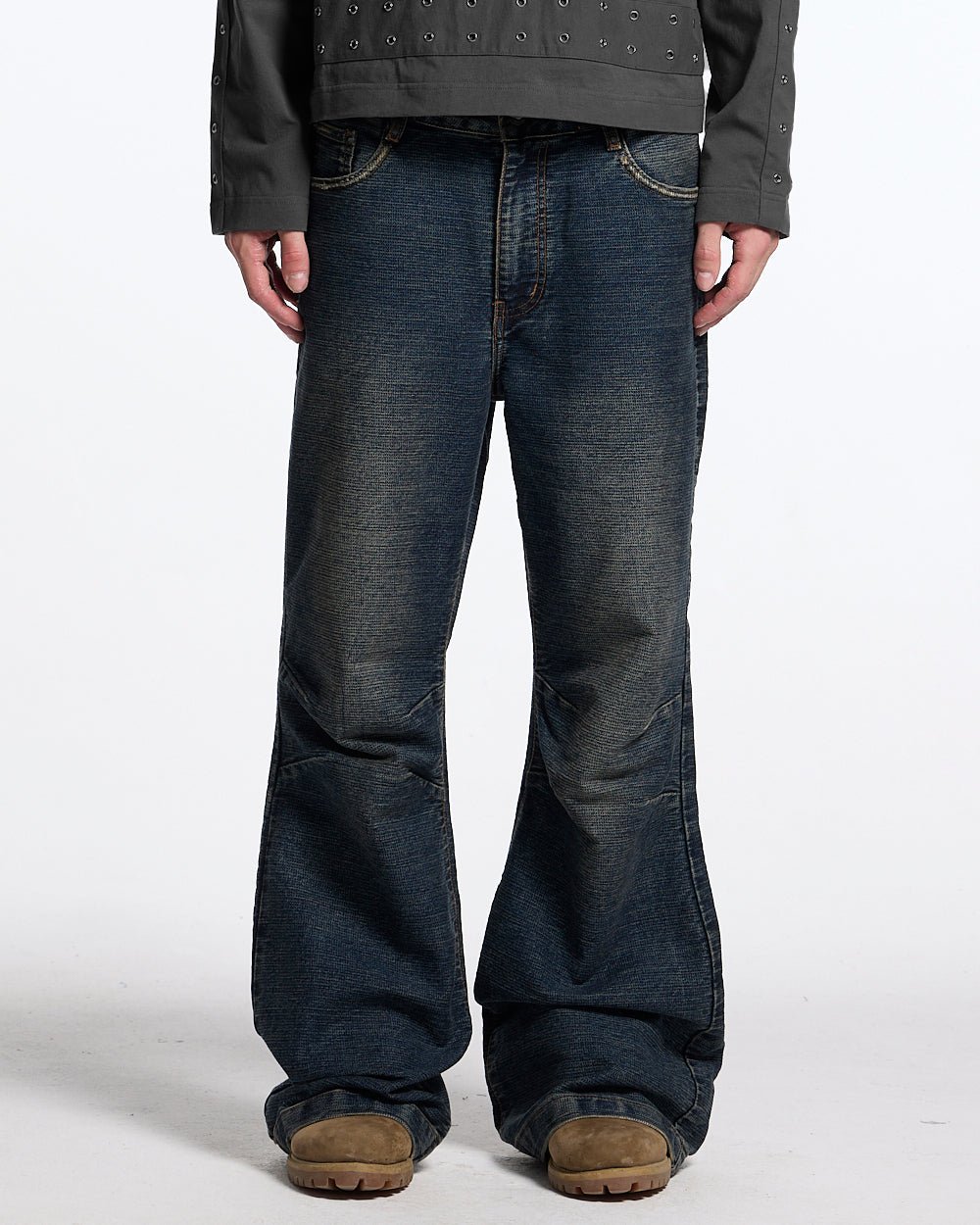 CONCRETE BOOTCUT JEANS BLUE