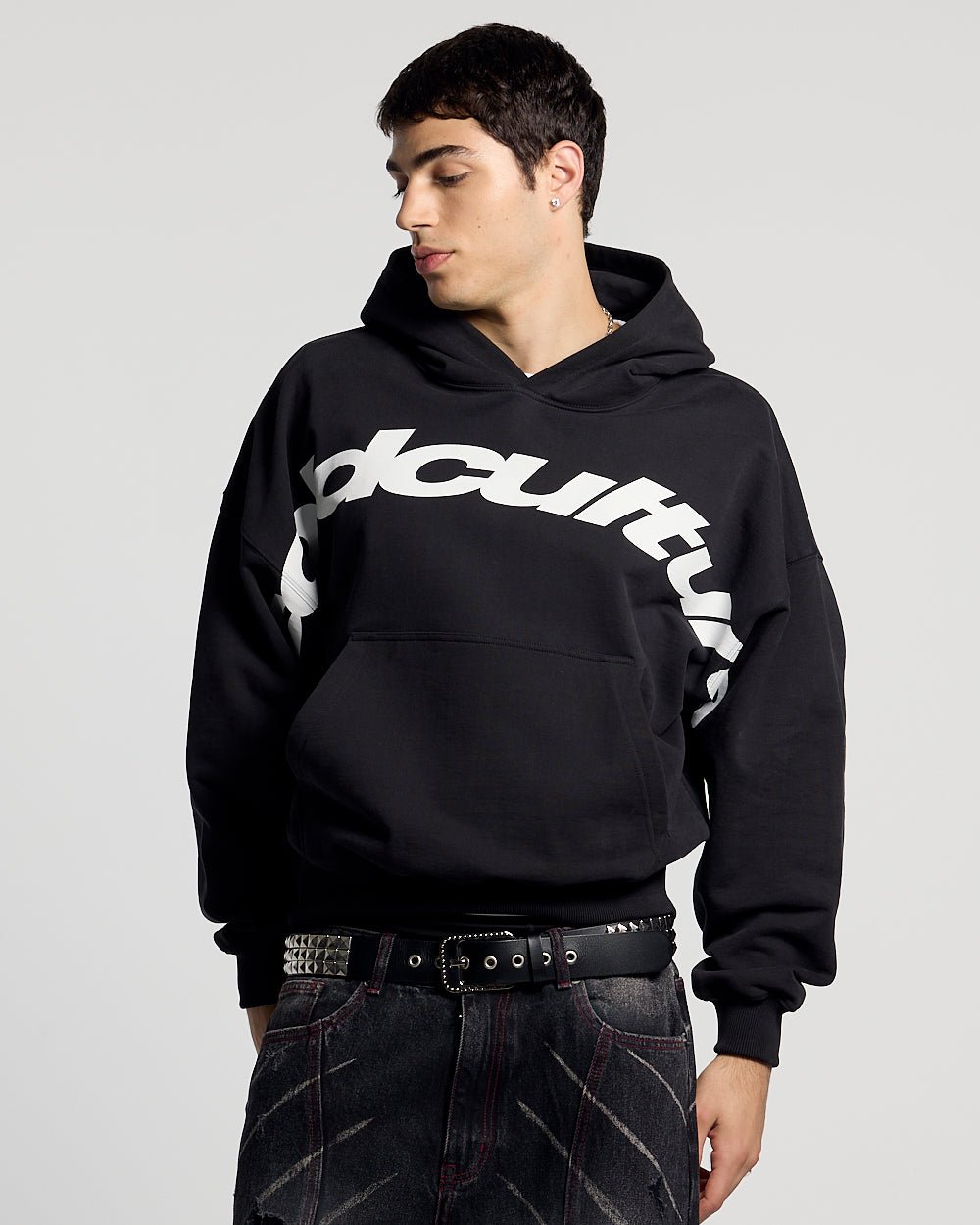 CURVED FRONT HOODIE BLACK
