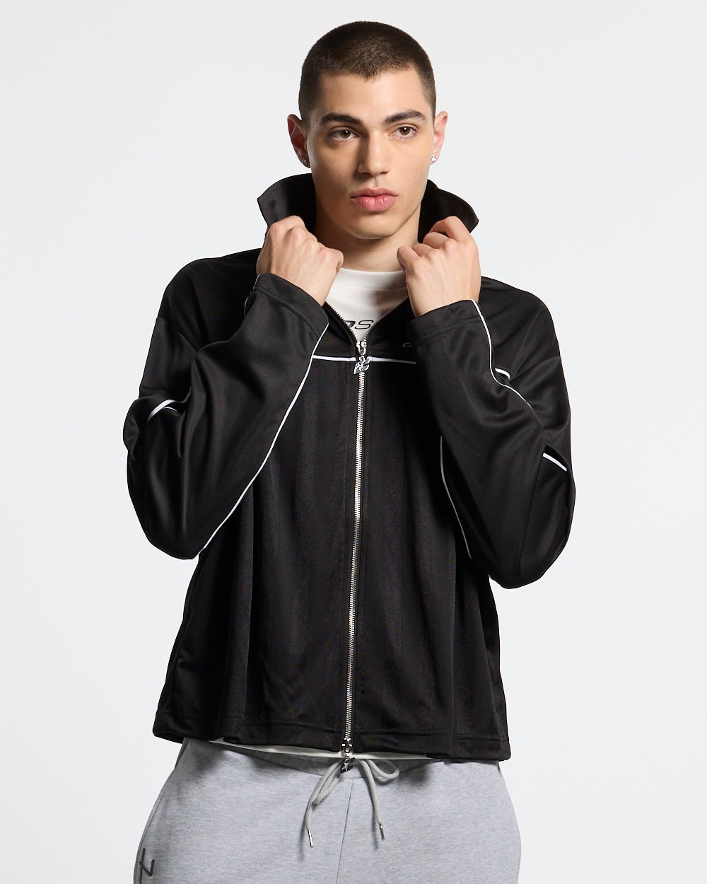 DRAW THE LINE LONGSLEEVE SHIRT BLACK