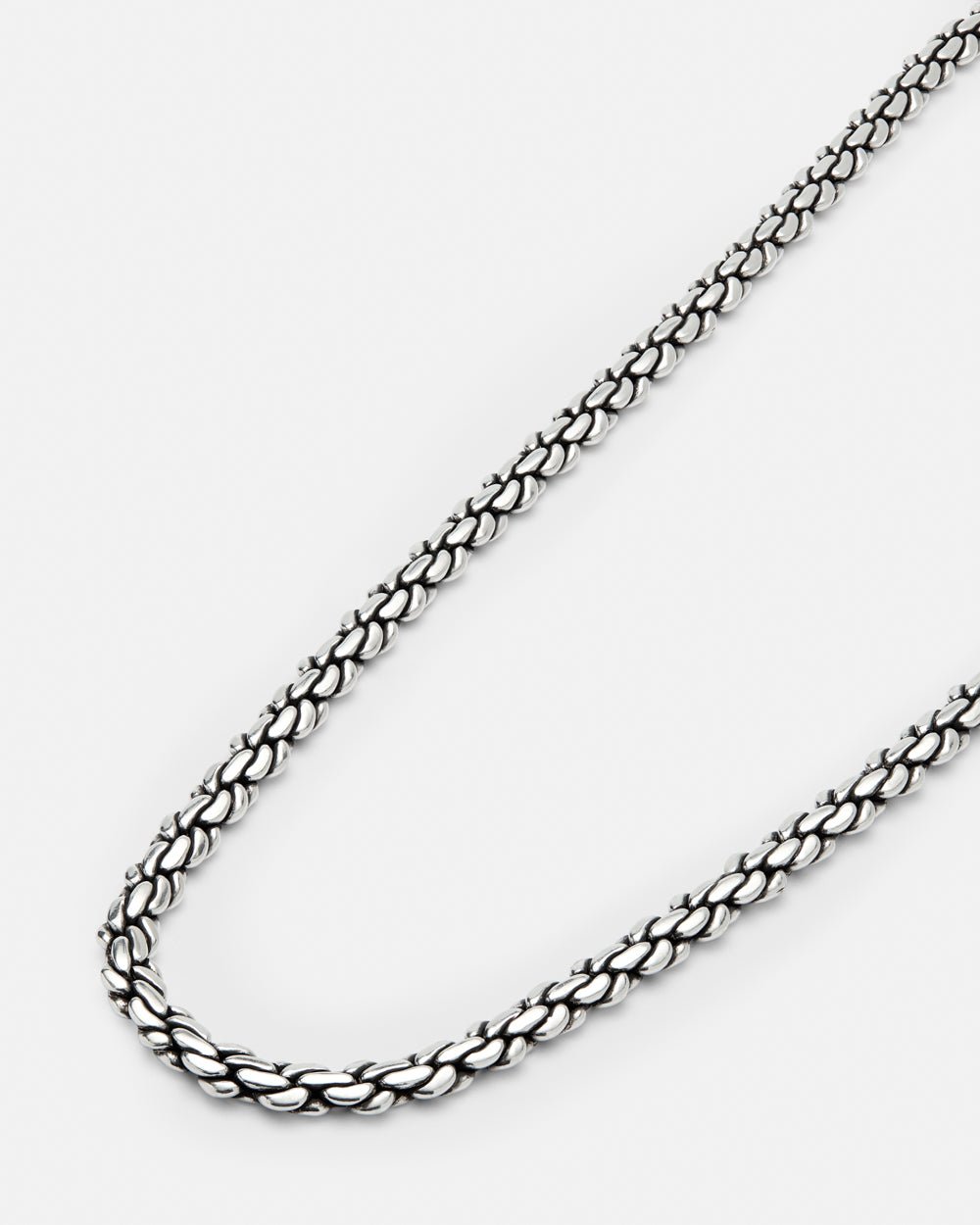 ROLLED NECKLACE
