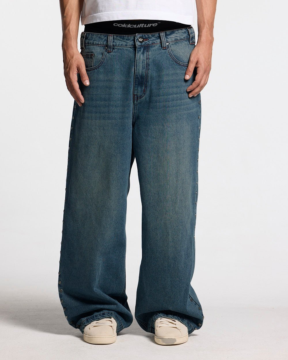 STUDS PANTS LIGHT BLUE DENIM